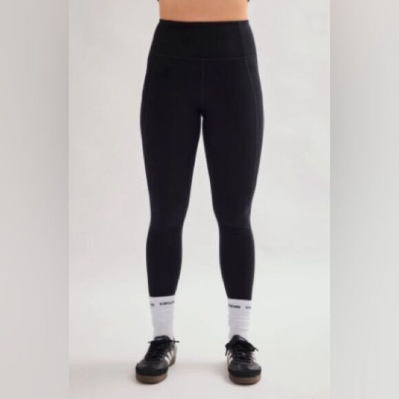 Girlfriend Collective Compressive High-Rise Leggings in Black (XS) - Picture 10 of 11